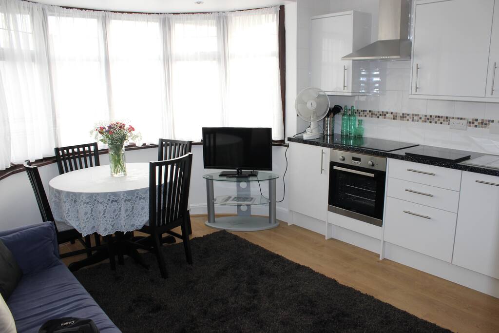 Living/Kitchen