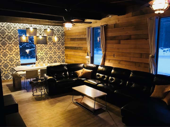 Seven Springs Cabin private pool & hot tub Cabins for Rent in