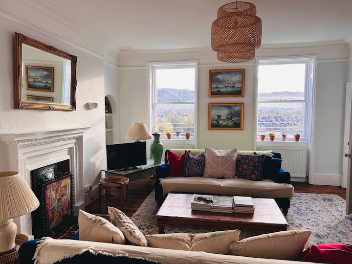Jane Austen's First Home In Historic Bath - Bath