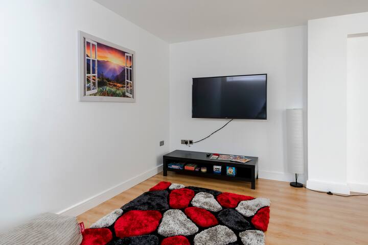 Luxury Hampstead House, Close to City Centre gallery image 5