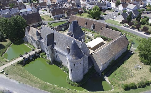Château de Chémery, weddings, authentic stays