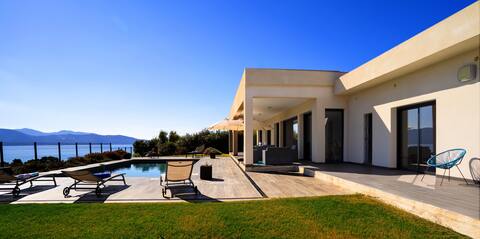Beach 500m - Sea View - Pool - 2 Parents suites