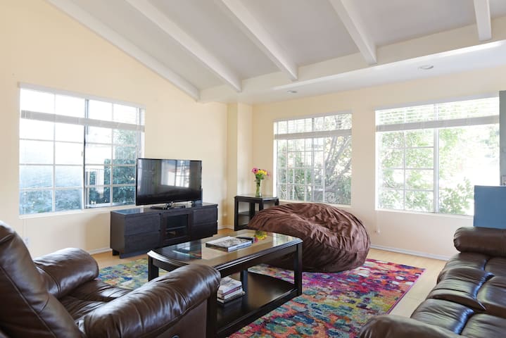 APT EXPO: PRIME LOCATION->CULVER CITY->BEACH->DTLA