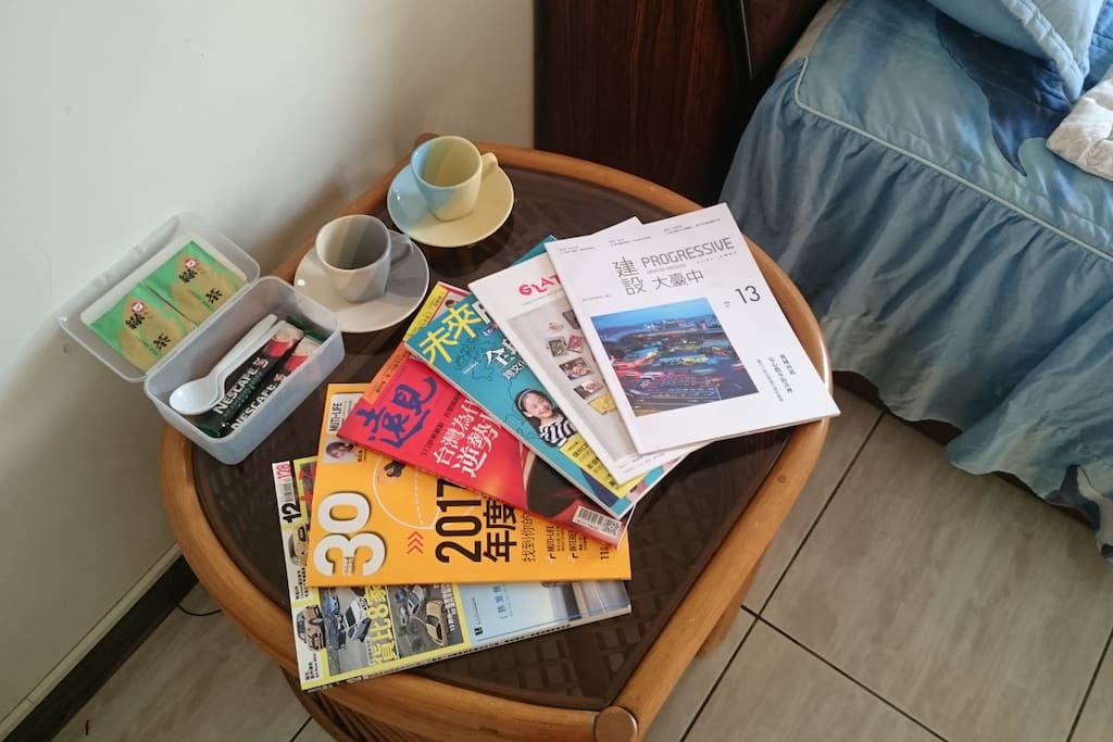 Free Tea Bag & Instant Coffee.
Free magazines for read.