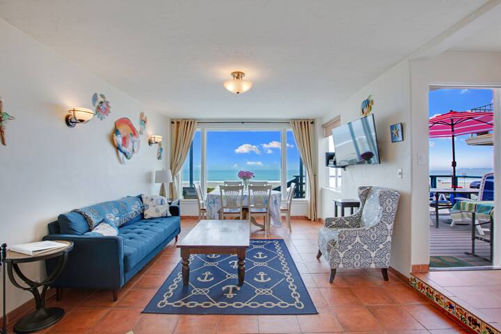 Charming Beach Front Home on the Island gallery image 5