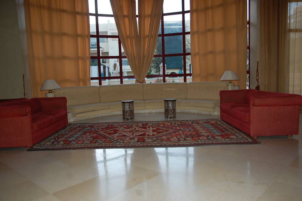RECEPTION + WIFI
