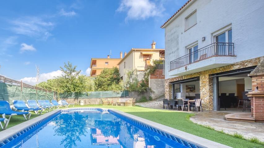 ♥ CostaCabana – Villa Nicky ♥ Lounge with BBQ gallery image 2