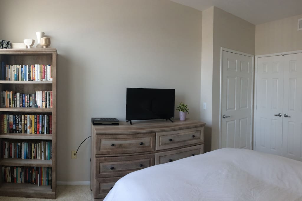32" TV with cable, lots of books, and dresser for your use