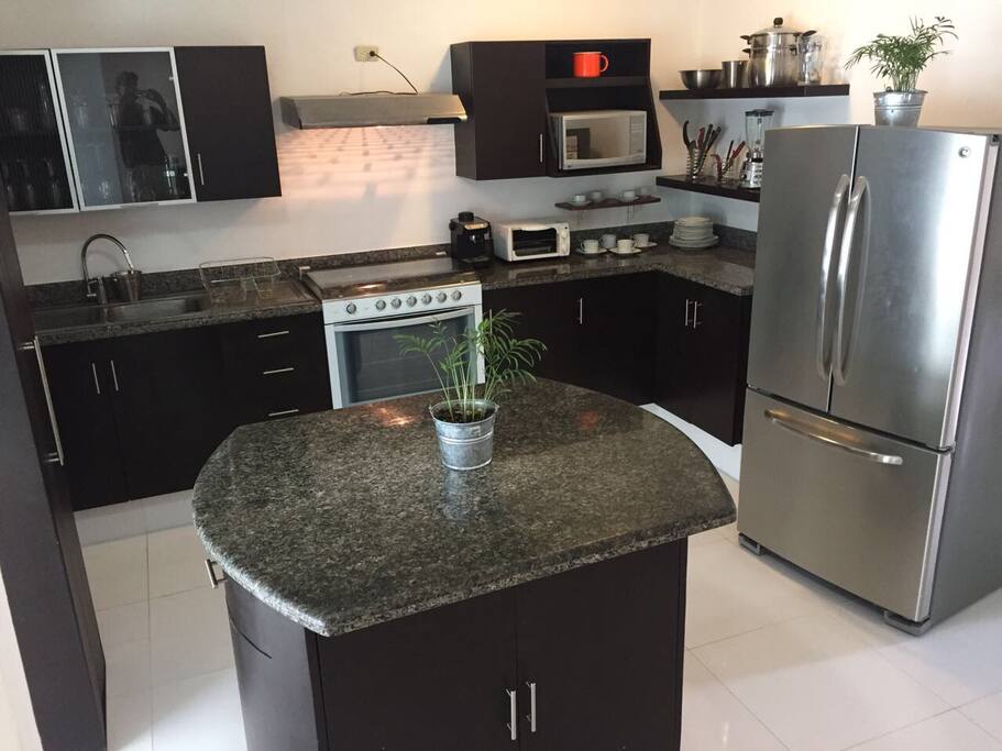 Full Kitchen.
