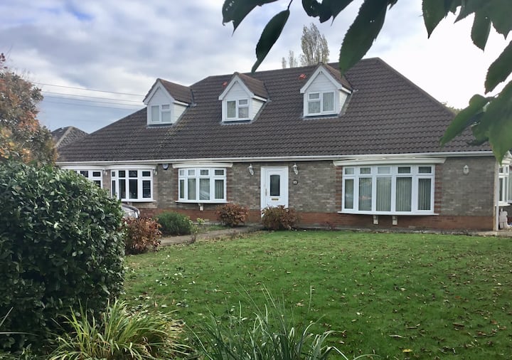 Peterborough home with country views Houses for Rent in Peterborough