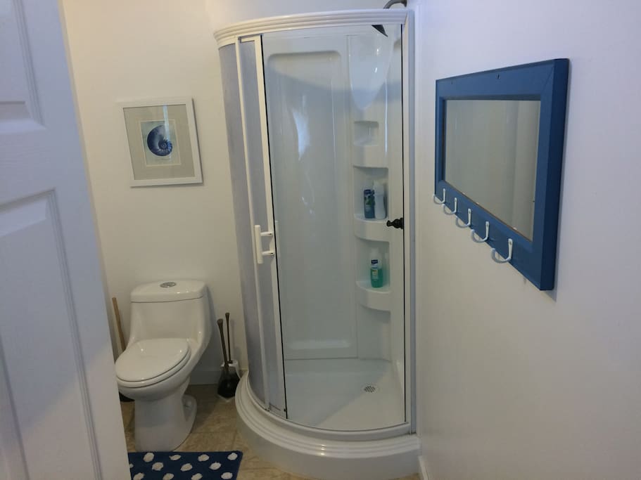 View of private bath from door. W/D are behind the door to the right..next photo...