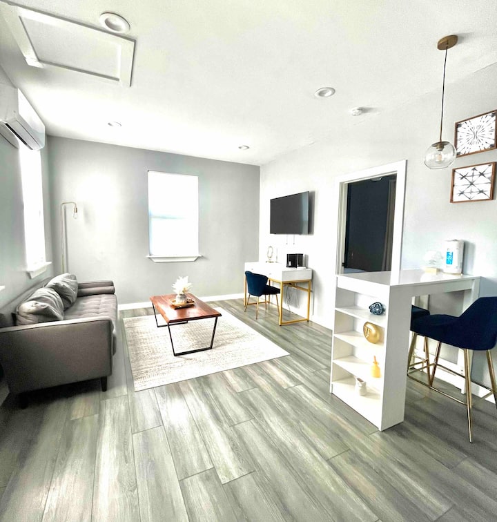 Adu Washer&dryer|kitchen|walk-bishop Arts - Dallas, TX