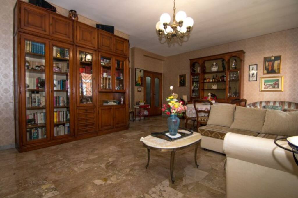 SALONE