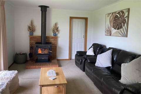 Top performing Airbnb: Lake Leake Retreat in South Australia