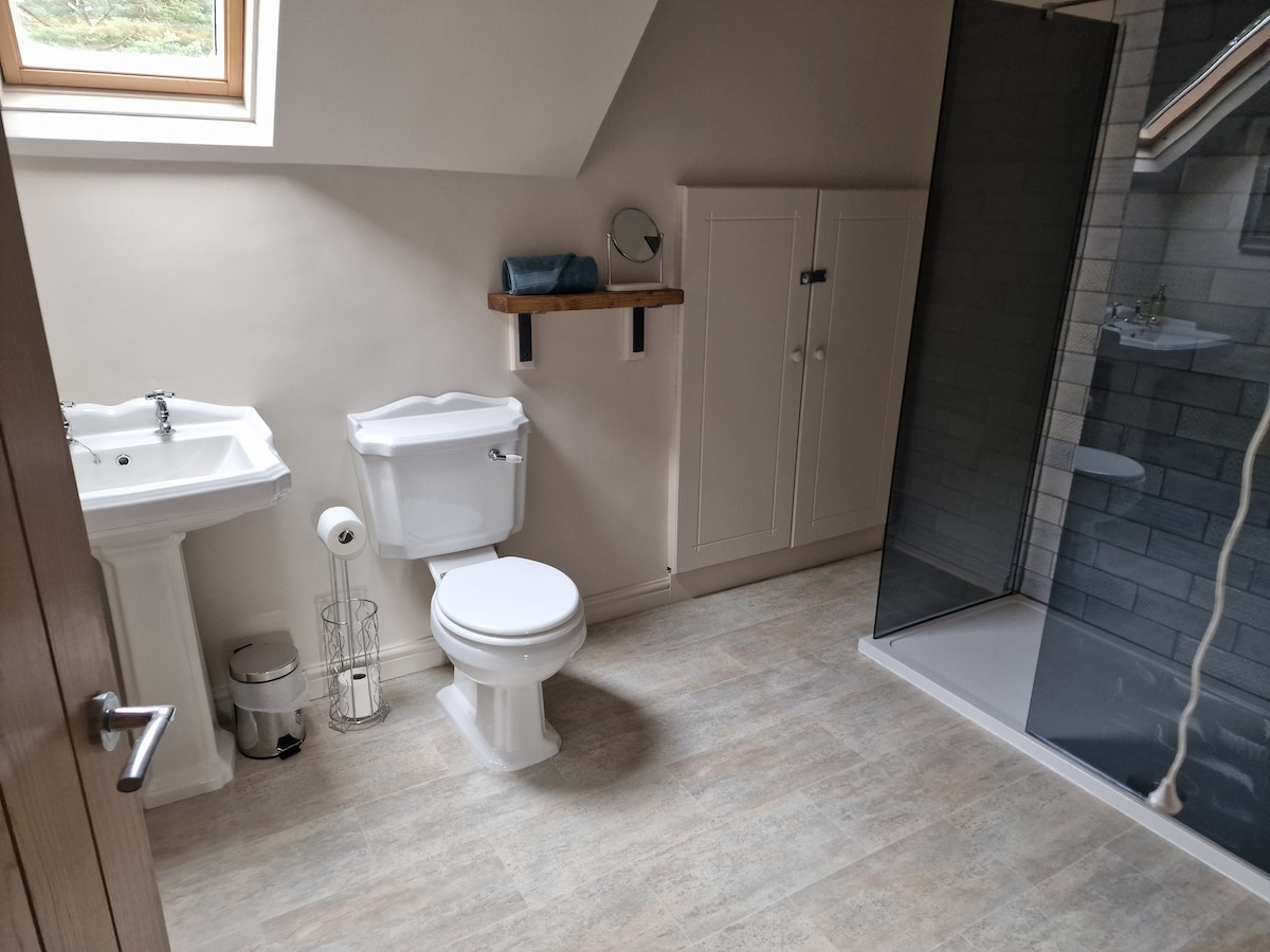 2 Bedroom Cottage at Oakmere — Cheshire holiday cottage photo 17