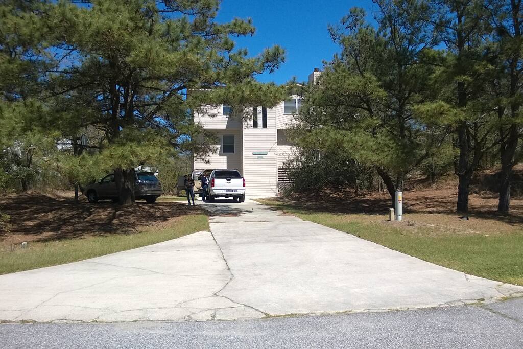 Driveway, Basketball Court to the Left