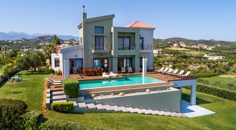 Lux Villa ★Heated  pool ★ 500mt to Stalos beach