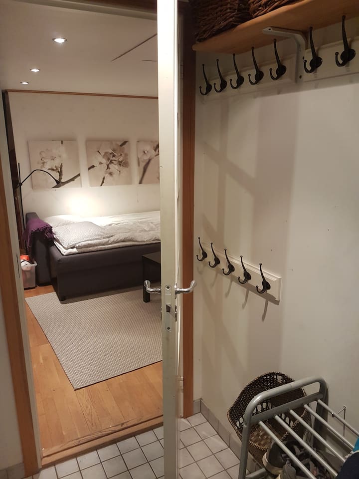 Spazio per scarpe e vestiti da esterno