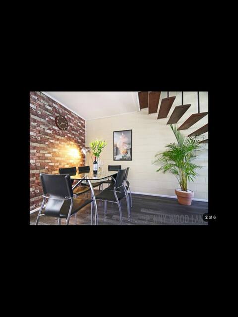 In the heart of Mackay with everything near