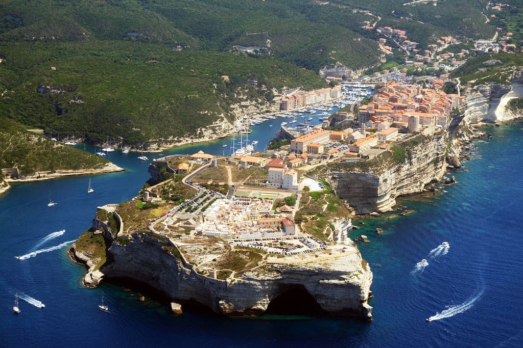 Bonifacio; le gouvernail de la Corse