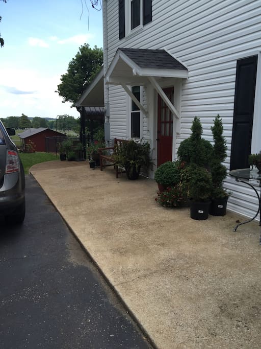 Semi-Private Entrance