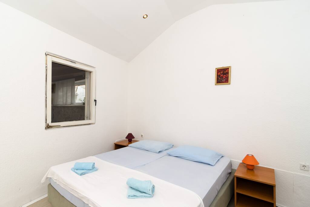 Comfortable double bed