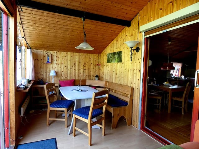 Ferienhaus mit Blick auf die Treene