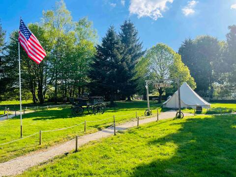 Western-style teepee in the heart of a private park with pool