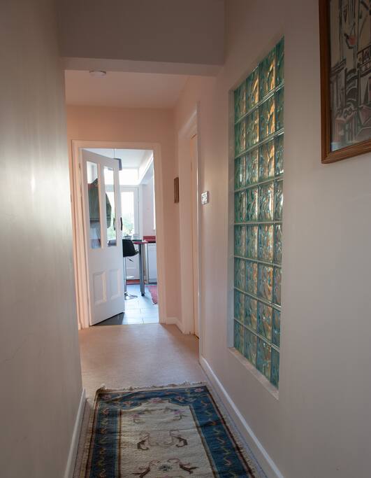 Private entrance hall