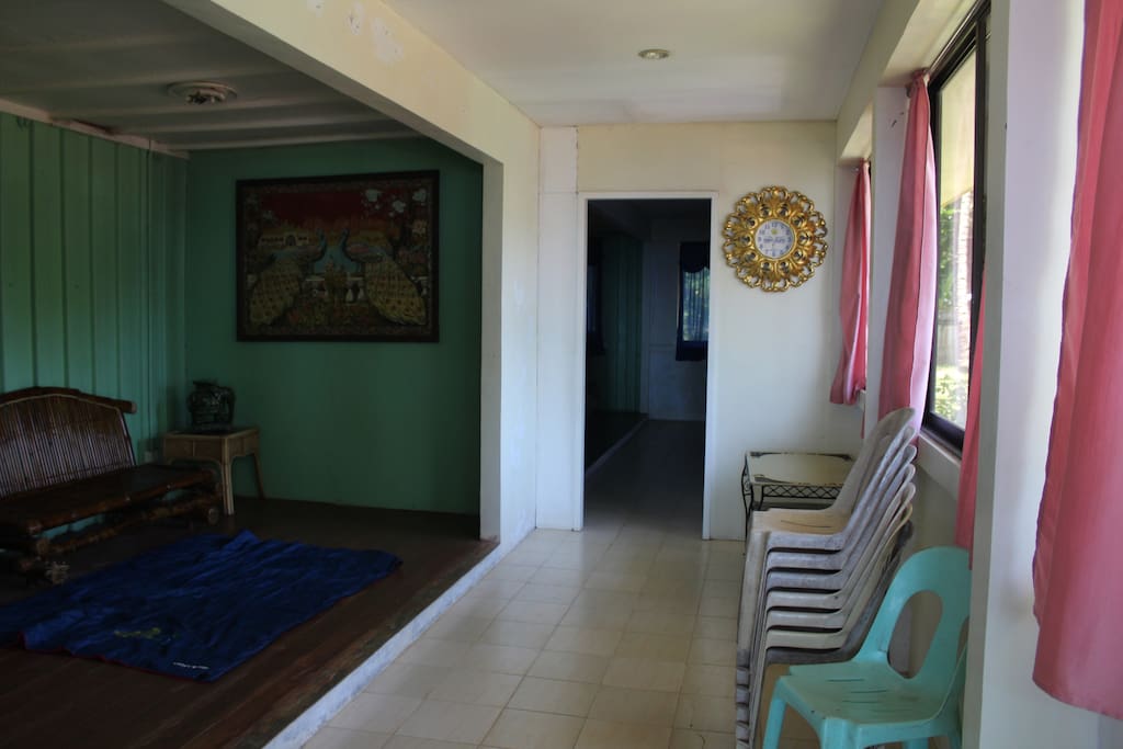 A receiving Room