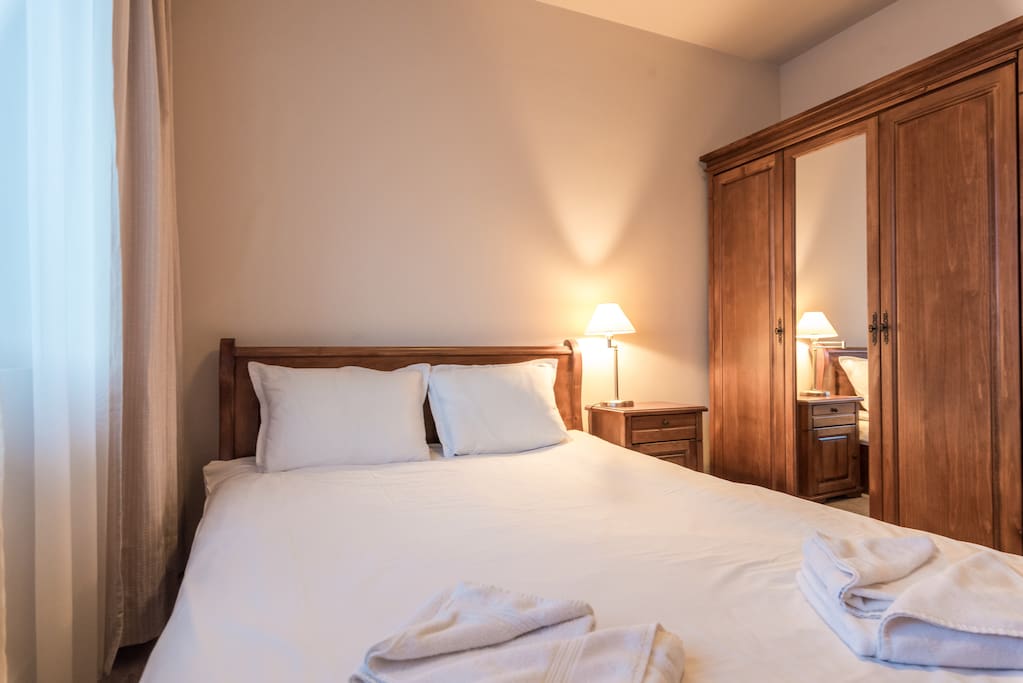 Double Bedroom, linen & Towels supplied
