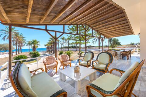 Villa Maria Beachfront Residence - Private Beach