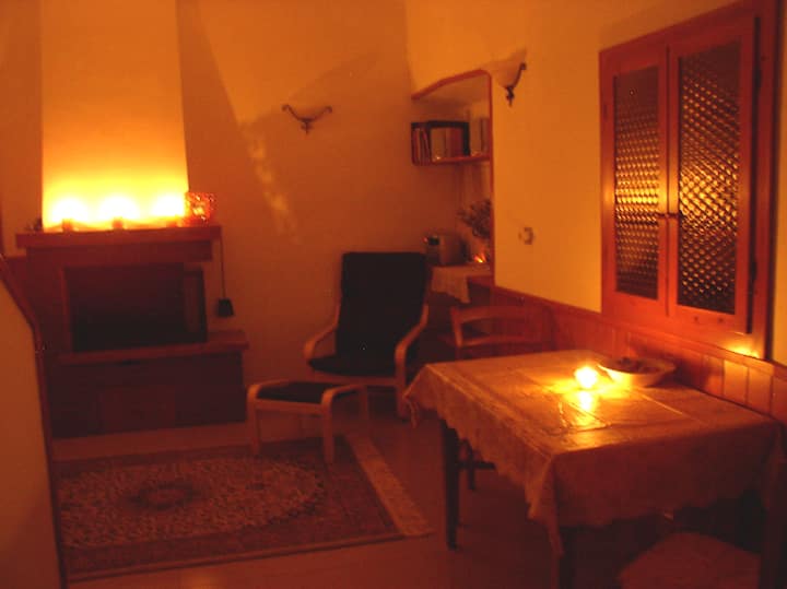 Sitting room with fireplace