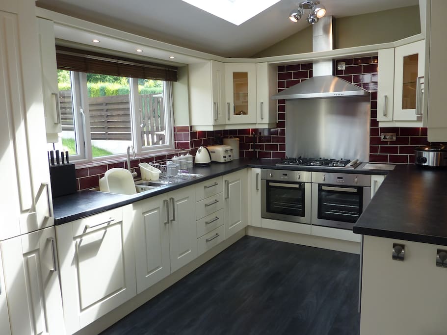 Fully equipped kitchen