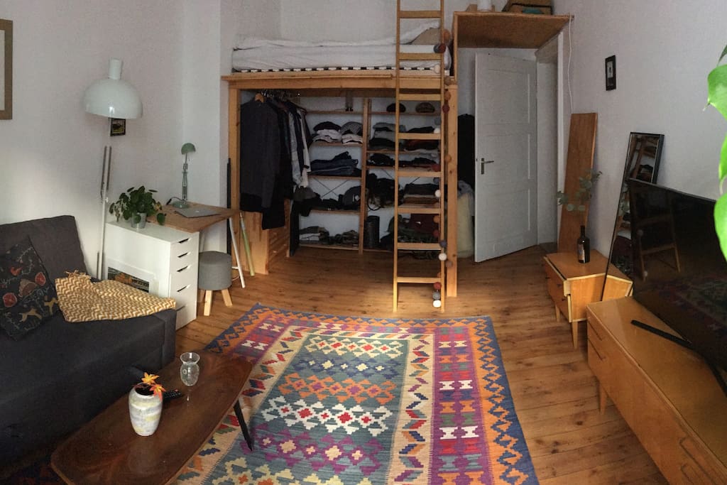 Bed/Living Room 3