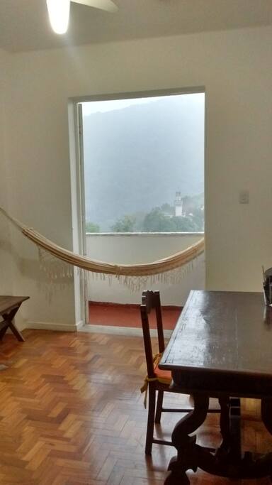 Second bedroom, with a working table and hammock.