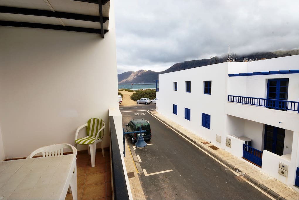 terrace views close to the sea and the amazing beach in playa famara