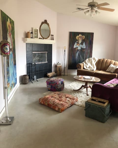 Traveling painter’s home