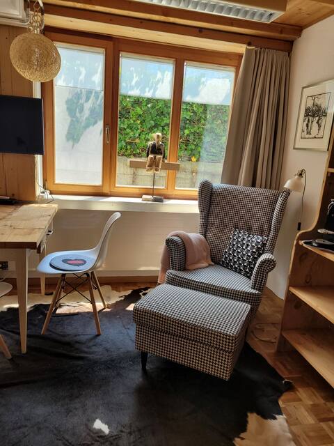 Top Airbnb: Serene Stay: Where Mountains Meet the Lake. in St. Gallen