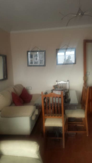 Salón 1 (Al lado de la cocina)