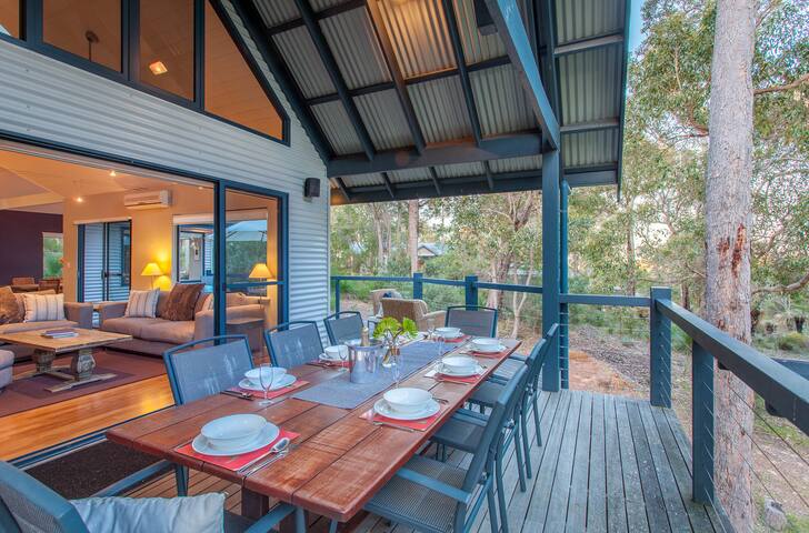 Daydreamer I Private Properties gallery image 5