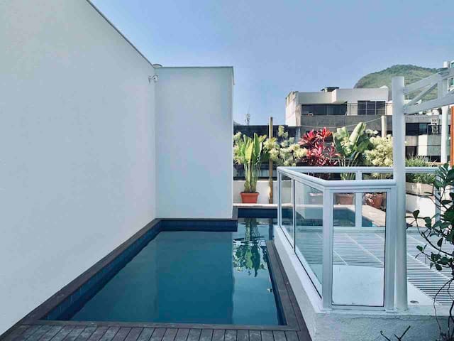 Amazing Penthouse & Private Pool gallery image 4