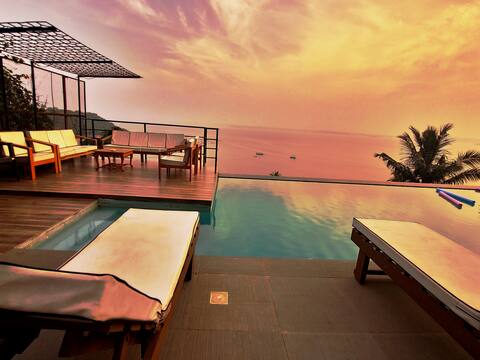 Private pool | Seaside | Luxe 5BR