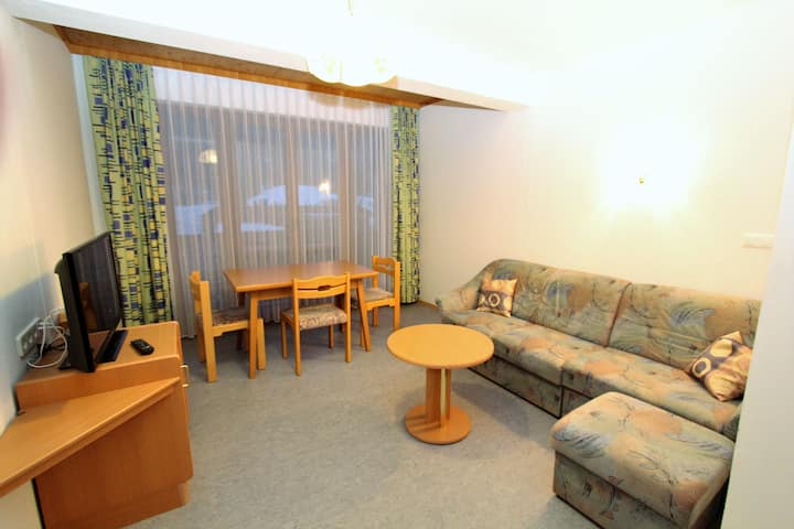 Cosy Apartment in Weissensee near Ski Lift