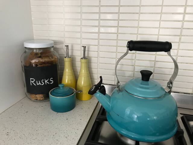 Camps Bay a few steps to the beach gallery image 5