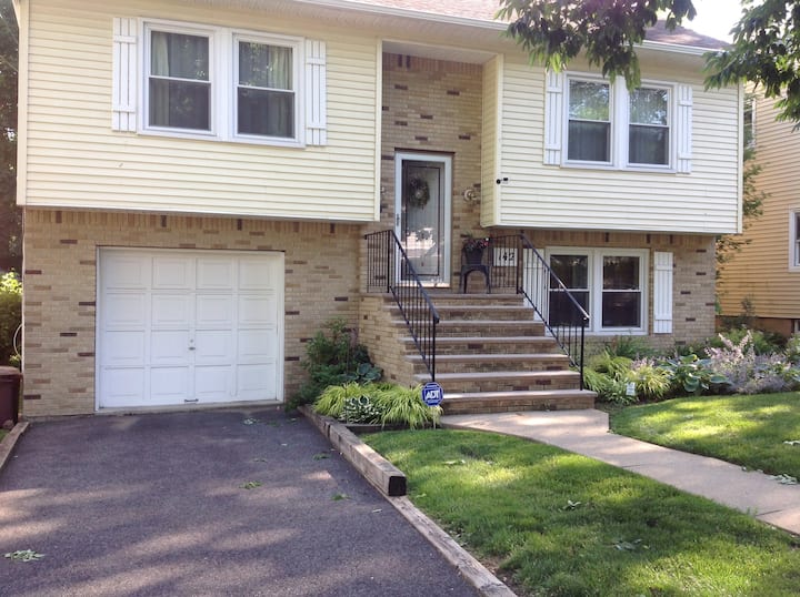 Home away from home in a quiet part of Teaneck Houses for Rent in