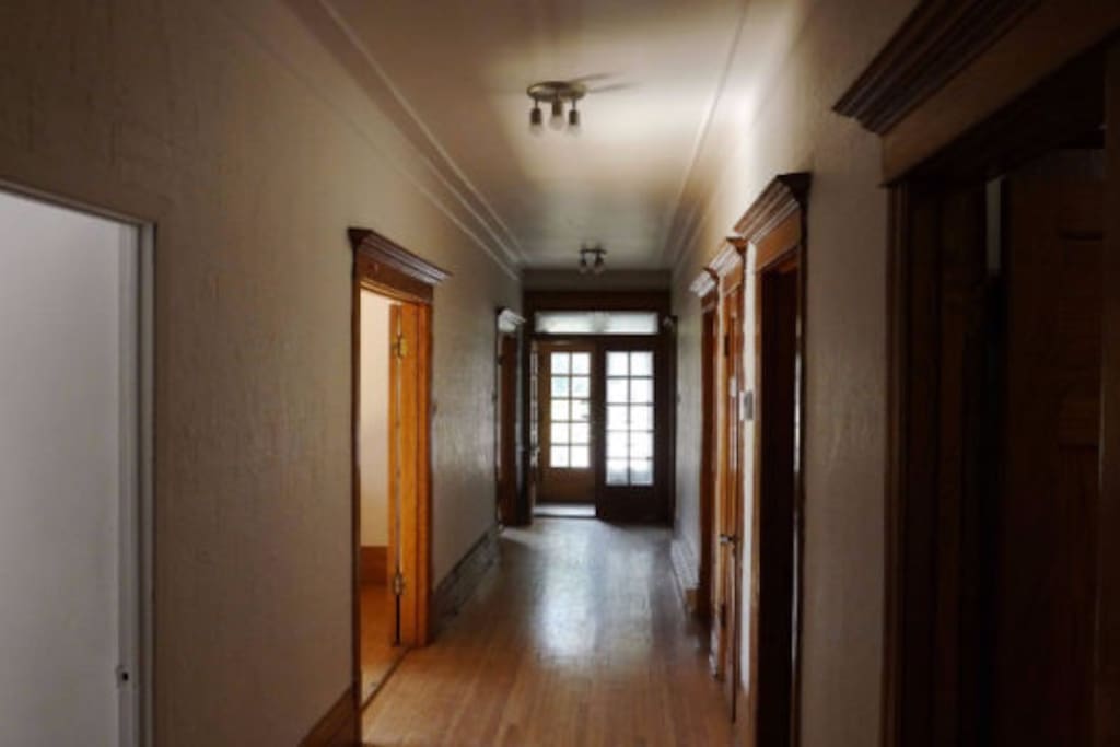 Le couloir principal / main corridor
