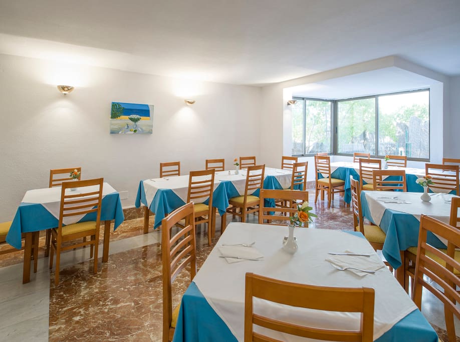 COMEDOR DESAYUNO