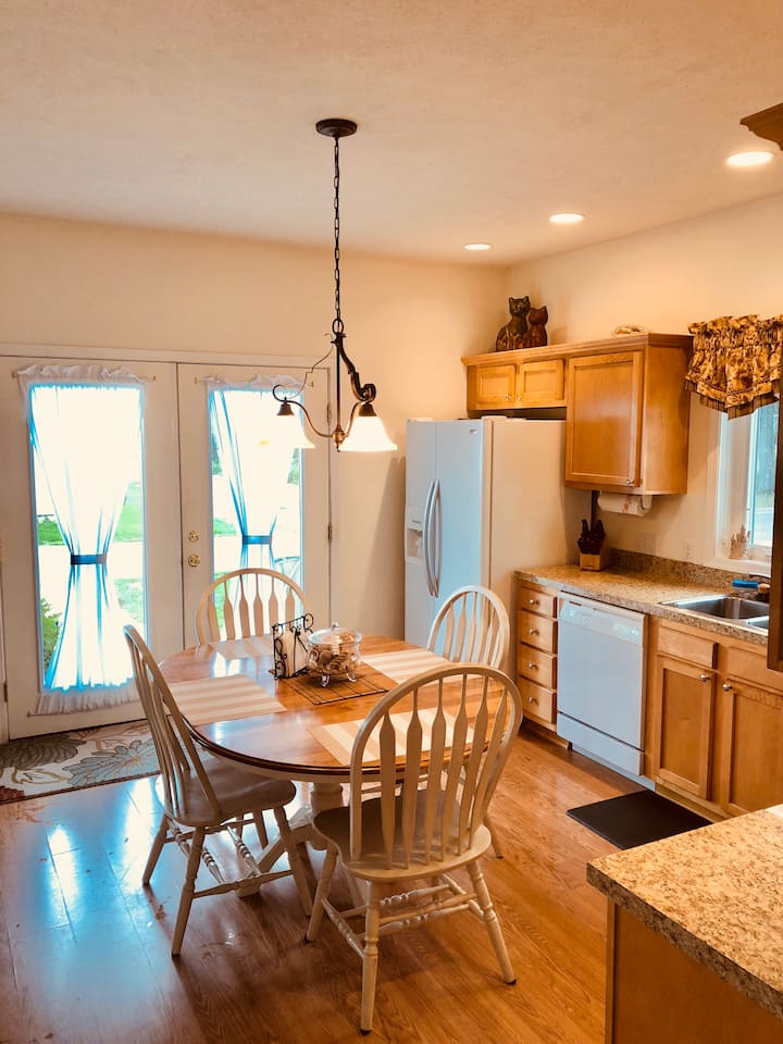10 Best Airbnb Vacation Rentals In Sylvan Beach, New York Updated