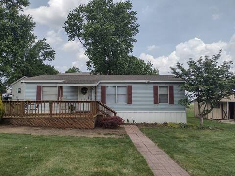 Log Cabin Guest House